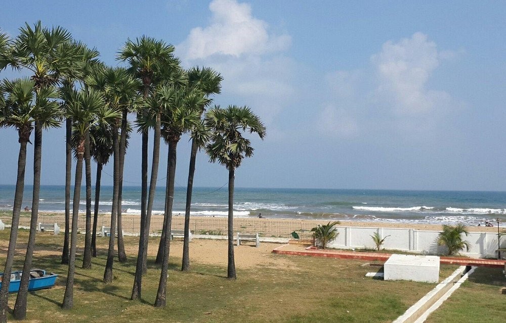 Sudha Grand Guest Inn at Mypadu beach